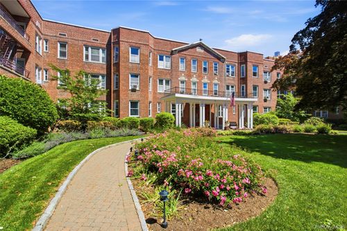 3d4-101 Old Mamaroneck Rd, White Plains, NY, 10605-2449 | Card Image