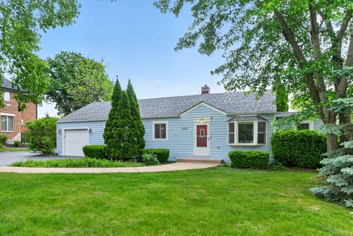 7339 S Park Ave, Burr Ridge, IL, 60527-6933 | Card Image
