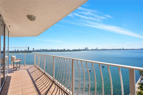 1720-7601 E Treasure Dr, North Bay Village, FL, 33141-4366 | Card Image