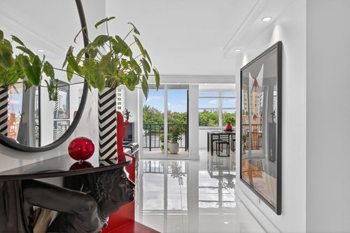 ph-3c-936 Intracoastal Dr, Fort Lauderdale, FL, 33304-3635 | Card Image