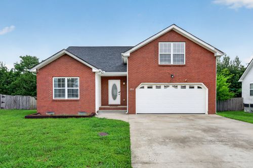1913 Patton Rd, Clarksville, TN, 37042-9551 | Card Image