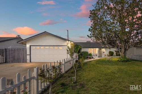 1804 Le May Avenue, Bakersfield, CA, 93304 | Card Image