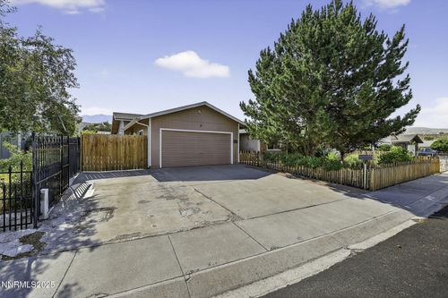 3354 Vista Grande Blvd, Carson City, NV, 89705-7219 | Card Image
