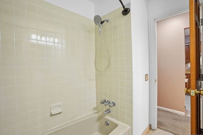 UNIT-26-9 - 55 Mill Plain Rd, Condo with 1 bedrooms, 1 bathrooms and 1 parking in Danbury CT | Image 14