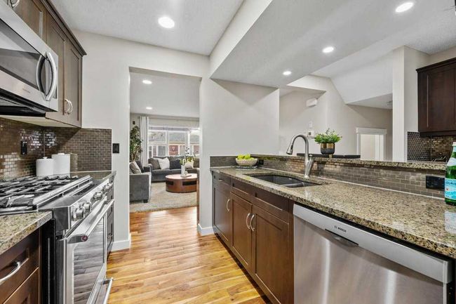 111 89 Street Sw, Home with 4 bedrooms, 3 bathrooms and 2 parking in Calgary AB | Image 5