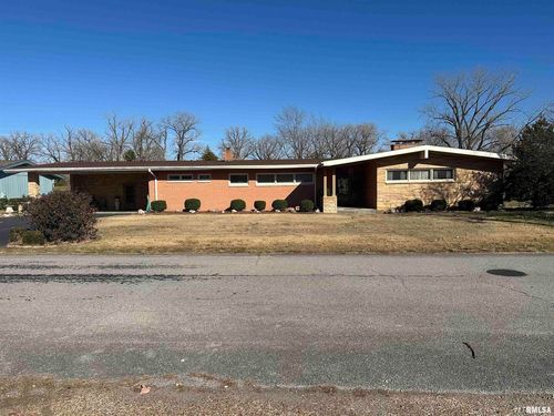 944 S Lake Dr, Du Quoin, IL, 62832-2448 | Card Image