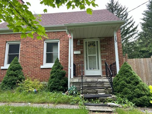 15 Beverley St, Waterloo, ON, N2L2H5 | Card Image