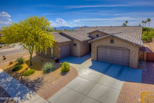 8461 N Gallant Fox Drive, Tucson, AZ, 85704 | Card Image