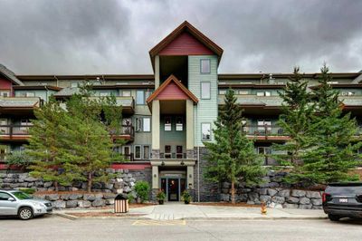 116 - 109 Montane Rd, Condo with 2 bedrooms, 2 bathrooms and 1 parking in Canmore AB | Image 1