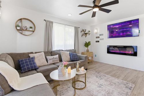 22-3427 Capalina Rd, San Marcos, CA, 92069-1238 | Card Image