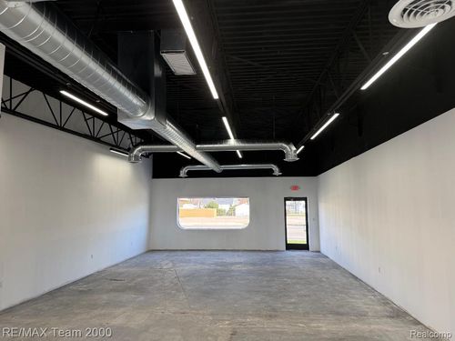 13635 Northline Rd, Southgate, MI, 48195-1802 | Card Image