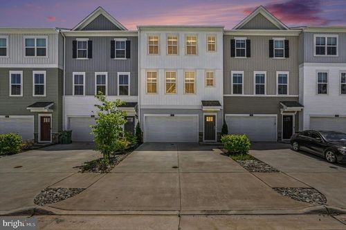 427 Snowberry Ln, FREDERICKSBURG, VA, 22405-1293 | Card Image