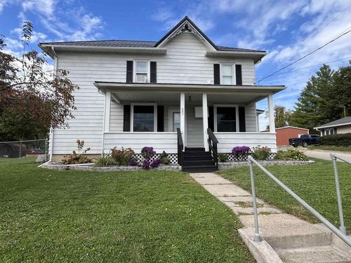 221 S Main St, GAYS MILLS, WI, 54631 | Card Image