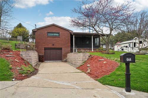 644 Grange Dr, Apollo, PA, 15613-9602 | Card Image