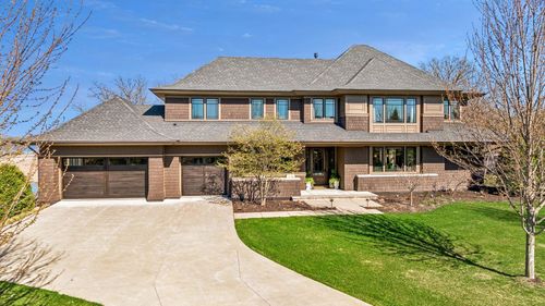 3776 Woodland Cove Pkwy, Minnetrista, MN, 55331-2161 | Card Image