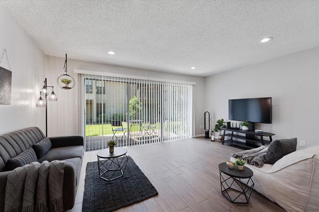APT-415D - 12900 Walden Rd, Townhouse with 1 bedrooms, 1 bathrooms and null parking in Montgomery TX | Image 5
