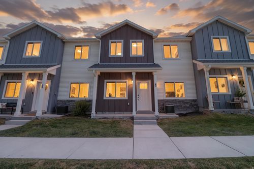 46 W 460 N, Smithfield, UT, 84335-6795 | Card Image