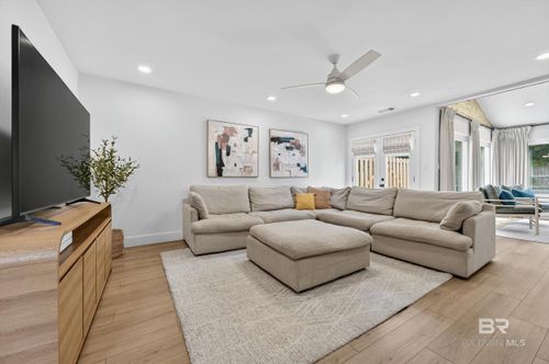 4731 Huron Dr, Pensacola, FL, 32507-8782 | Card Image