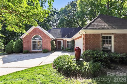 8902 Taunton Dr, Huntersville, NC, 28078-9606 | Card Image