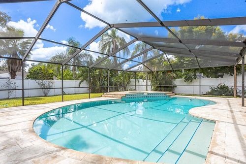 1623 Shady Leaf Dr, VALRICO, FL, 33596-6155 | Card Image