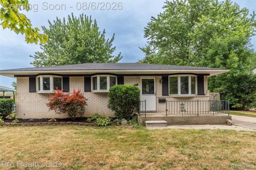 2256 Garry Dr, Troy, MI, 48083-2340 | Card Image