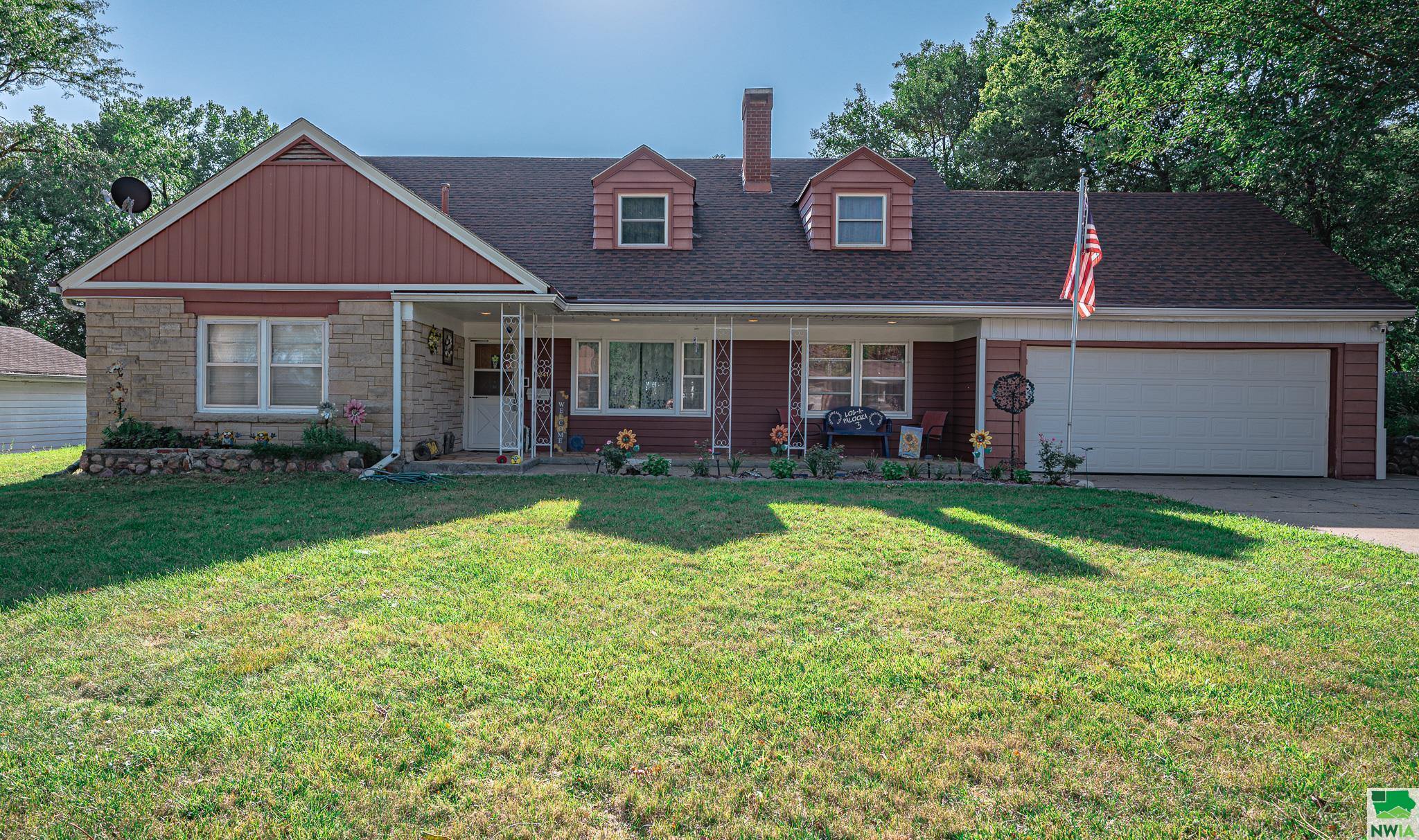 Virginia St, Sioux City, IA 51104