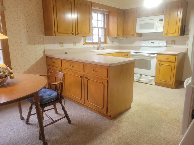 302 Riverview Ct, House other with 3 bedrooms, 3 bathrooms and null parking in Portage WI | Image 14