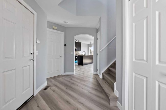 204 Covepark Close Ne, Home with 4 bedrooms, 2 bathrooms and 2 parking in Calgary AB | Image 7