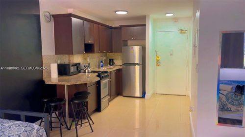 209-710 Washington Ave, MIAMI BEACH, FL, 33139-6248 | Card Image