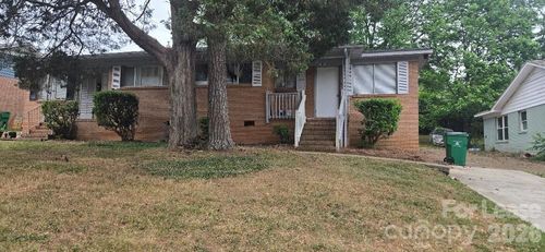 1801 Darbrook Dr, Charlotte, NC, 28205-4945 | Card Image