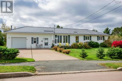 56 Blair Ave, House other with 4 bedrooms, 2 bathrooms and null parking in Tatamagouche NS | Image 1