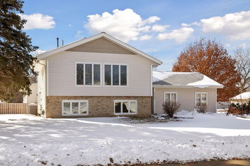 2301 E 121st St, Burnsville, MN, 55337-7002 | Card Image