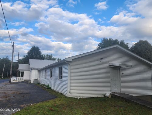 899 Maple Ave, Honesdale, PA, 18431-1477 | Card Image