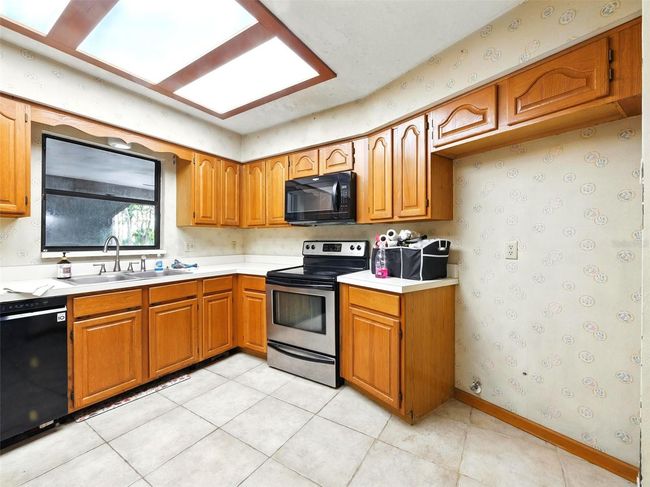 1053 Cavern Dr, House other with 4 bedrooms, 2 bathrooms and null parking in APOPKA FL | Image 18