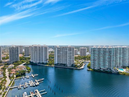 609-7000 Island Blvd, Aventura, FL, 33160-2459 | Card Image