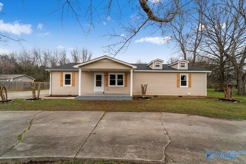 117 Mandy Dr, Hazel Green, AL, 35750-9170 | Card Image