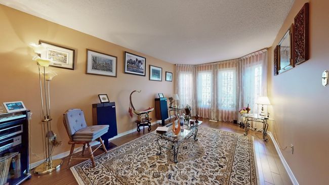 180 Kingknoll Dr, House other with 8 bedrooms, 4 bathrooms and 2 parking in Brampton ON | Image 4