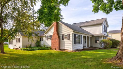 12078 Church St, Birch Run, MI, 48415-7702 | Card Image