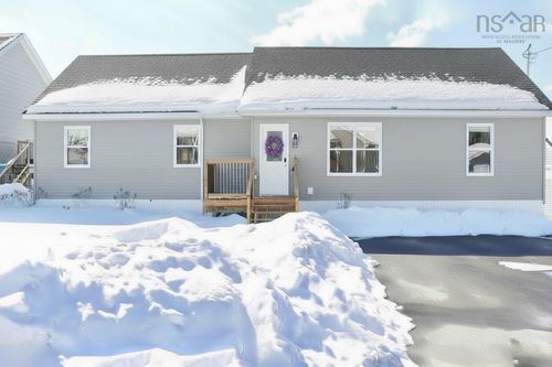 32 Mossberry Close, Hubley, NS, B3Z0S9 | Card Image