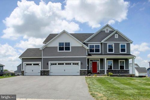 454 Winchester Dr, CHAMBERSBURG, PA, 17202-7044 | Card Image