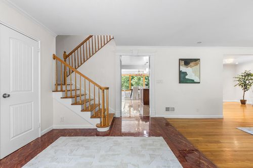 25 Sprain Valley Rd, Scarsdale, NY, 10583-3105 | Card Image