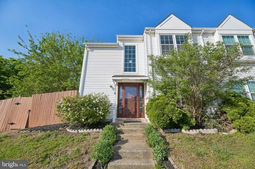 6101 Hoskins Hollow Cir, CENTREVILLE, VA, 20121 | Card Image