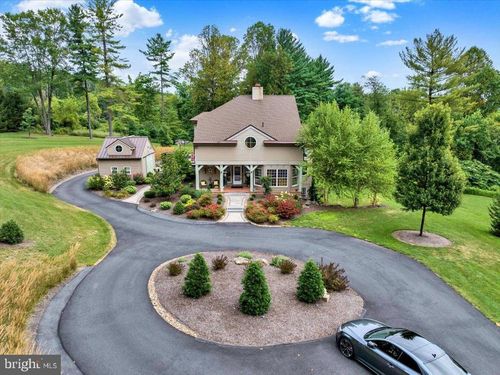 878 Freemansville Rd, Reading, PA, 19607-9404 | Card Image