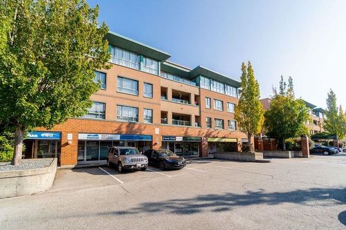 211-223 Mountain Highway, North Vancouver, BC, V7J3V3 | Card Image