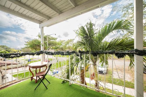 2-531 Nw 35th Ave, Miami, FL, 33125-4021 | Card Image