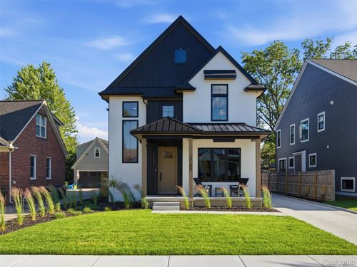 1748 Banbury St, Birmingham, MI, 48009-7111 | Card Image