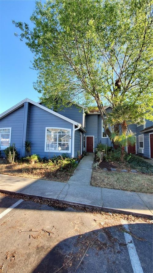 225 Mango Dr, DAVENPORT, FL, 33897-3903 | Card Image