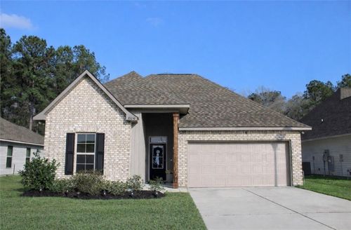 73241 Forest Creek Dr, Covington, LA, 70433-7370 | Card Image