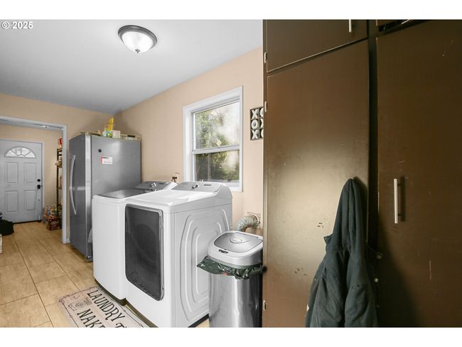 4247 Redwood Hwy, House other with 5 bedrooms, 3 bathrooms and null parking in Grants Pass OR | Image 12