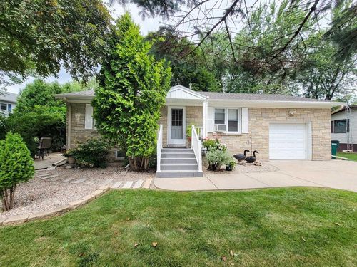 300 Milwaukee Street, FREMONT, WI, 54940 | Card Image